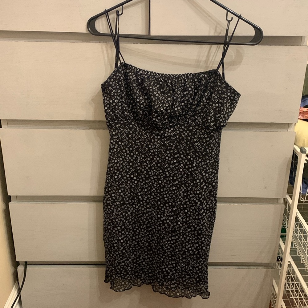 Mesh Flower Dress - Picture 2 of 6